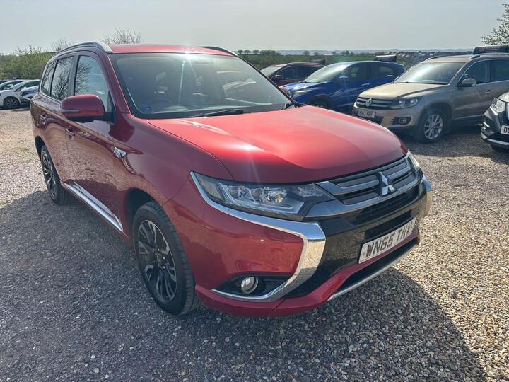 Mitsubishi OUTLANDER 2.0h 12kWh GX4h CVT 4WD Euro 6 (s/s) 5dr Mitsubishi OUTLANDER 2.0h 12kWh GX4h CVT 4WD Euro 6 (s/s) 5dr