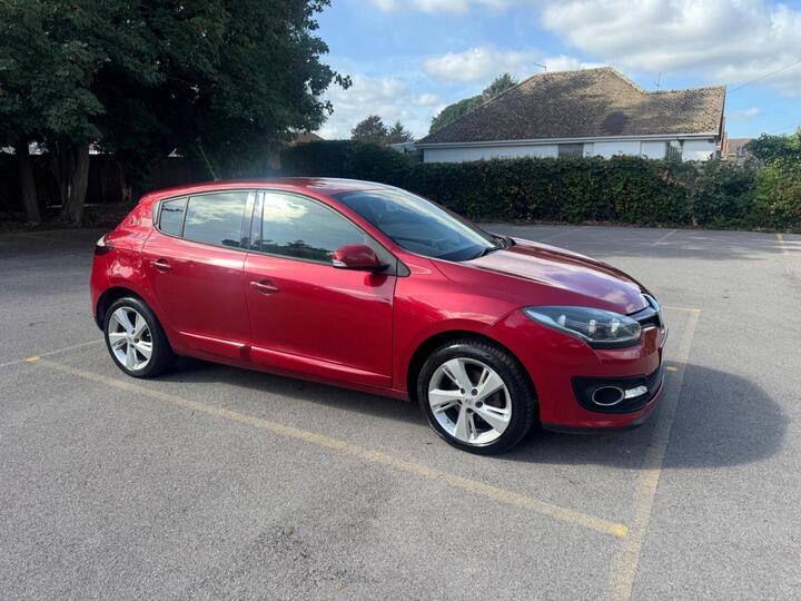 Renault Megane 1.6 VVT Dynamique TomTom Euro 5 5dr