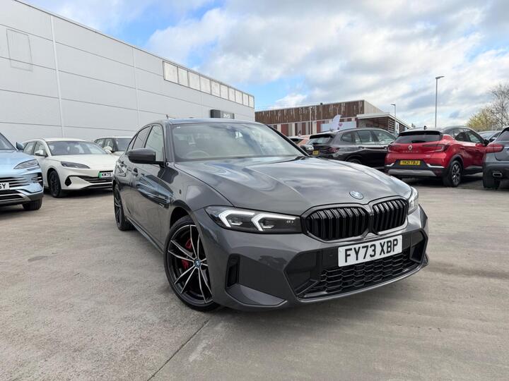 BMW 3 Series 2.0 330e 12kWh M Sport Auto Euro 6 (s/s) 4dr BMW 3 Series 2.0 330e 12kWh M Sport Auto Euro 6 (s/s) 4dr