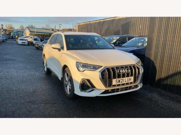 Audi Q3 1.5 TFSI CoD 35 S Line S Tronic Euro 6 (s/s) 5dr