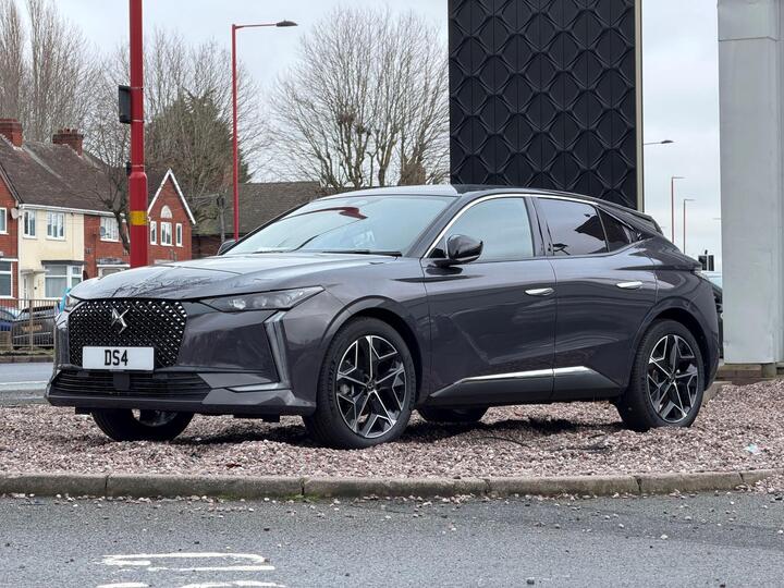 DS AUTOMOBILES DS 4 1.2 Hybrid MHEV Pallas 55 E-DSC Euro 6 (s/s) 5dr