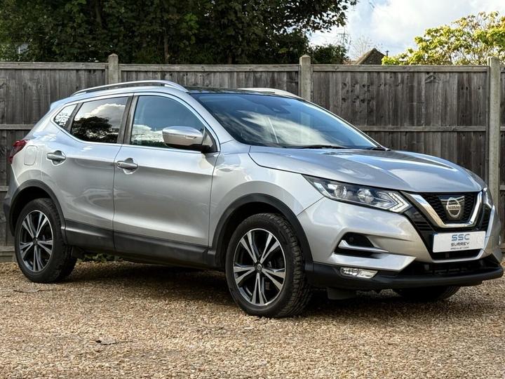 Nissan QASHQAI 1.2 DIG-T N-Connecta XTRON Euro 6 (s/s) 5dr