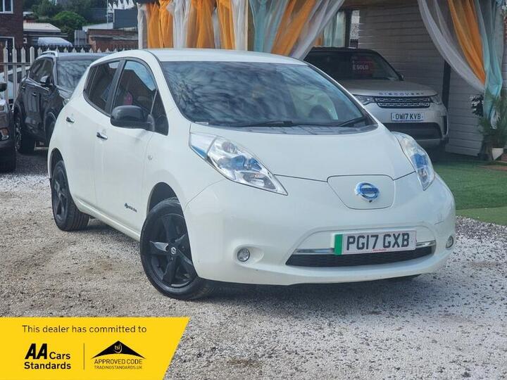 Nissan Leaf 30kWh Black Edition Auto 5dr Nissan Leaf 30kWh Black Edition Auto 5dr