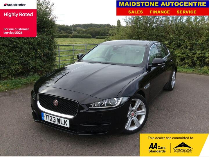Jaguar XE 2.0d Portfolio Auto Euro 6 (s/s) 4dr