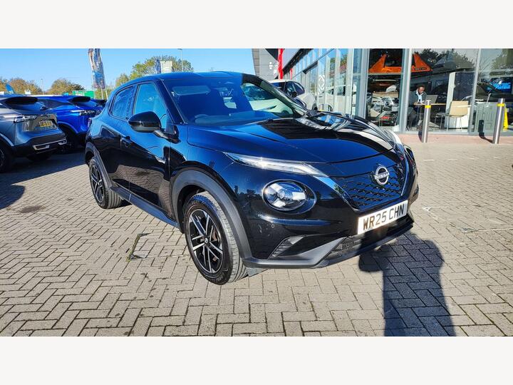 Nissan Juke 1.6 N-Connecta Auto Euro 6 5dr