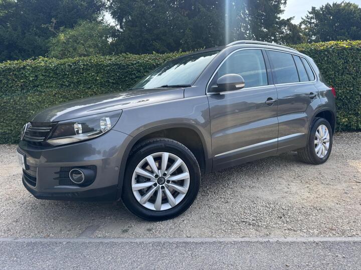 Volkswagen Tiguan 2.0 TDI BlueMotion Tech Match 4WD Euro 5 (s/s) 5dr