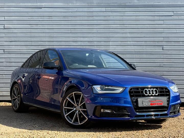Audi A4 2.0 TDI Black Edition Plus Multitronic Euro 5 (s/s) 4dr