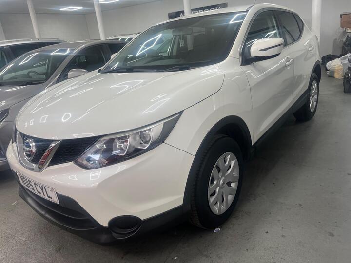 Nissan Qashqai 1.2 DIG-T Visia 2WD Euro 5 (s/s) 5dr