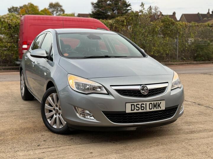 Vauxhall Astra 2.0 CDTi Elite Auto Euro 5 5dr