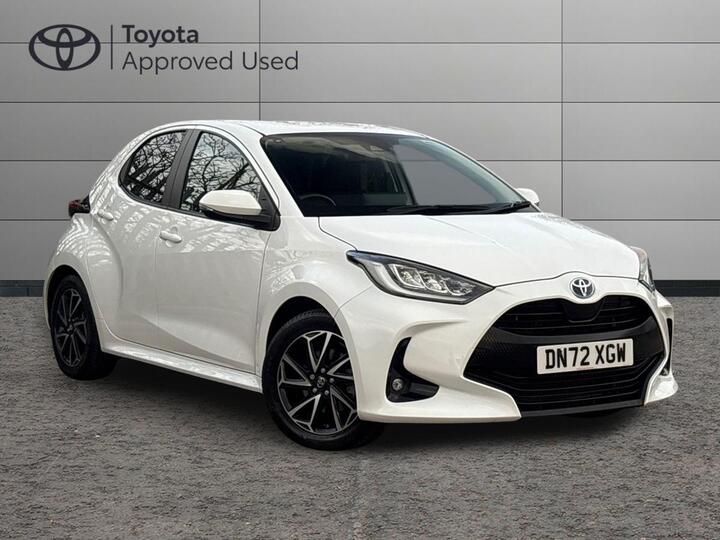 Toyota Yaris 1.5 VVT-h Design E-CVT Euro 6 (s/s) 5dr