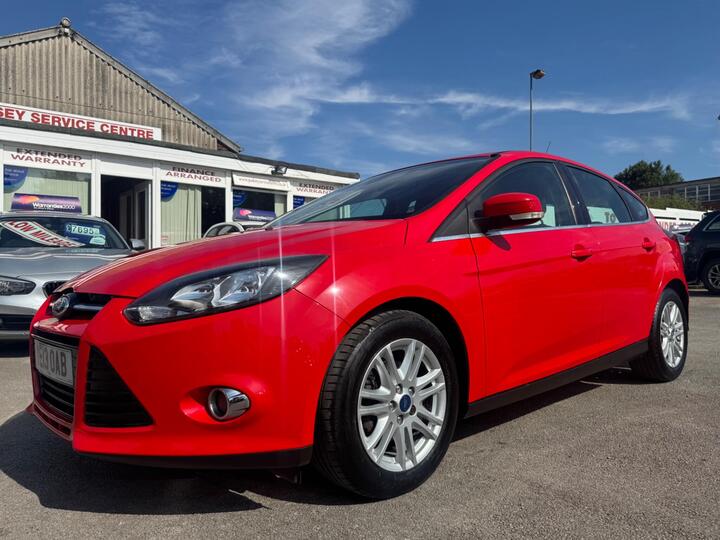 Ford Focus 1.0T EcoBoost Titanium Euro 5 (s/s) 5dr