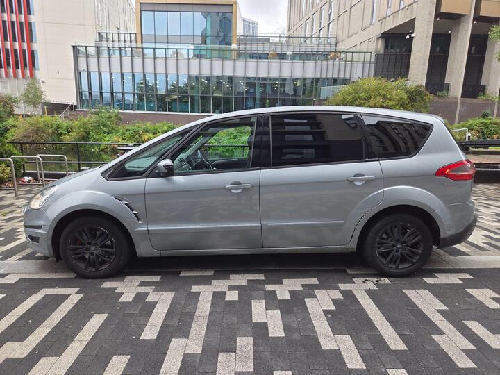 Ford S-Max 2.0 TDCi Zetec Euro 4 5dr