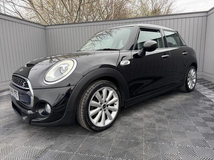 MINI HATCH 2.0 Cooper SD Euro 6 (s/s) 5dr