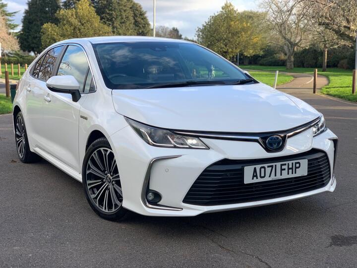 Toyota Corolla 1.8 VVT-h Design CVT Euro 6 (s/s) 4dr