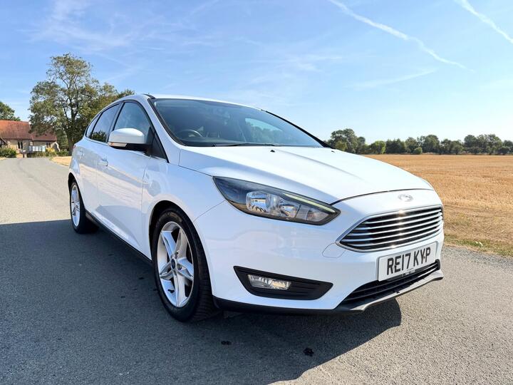 Ford Focus 1.0T EcoBoost Zetec Edition Euro 6 (s/s) 5dr
