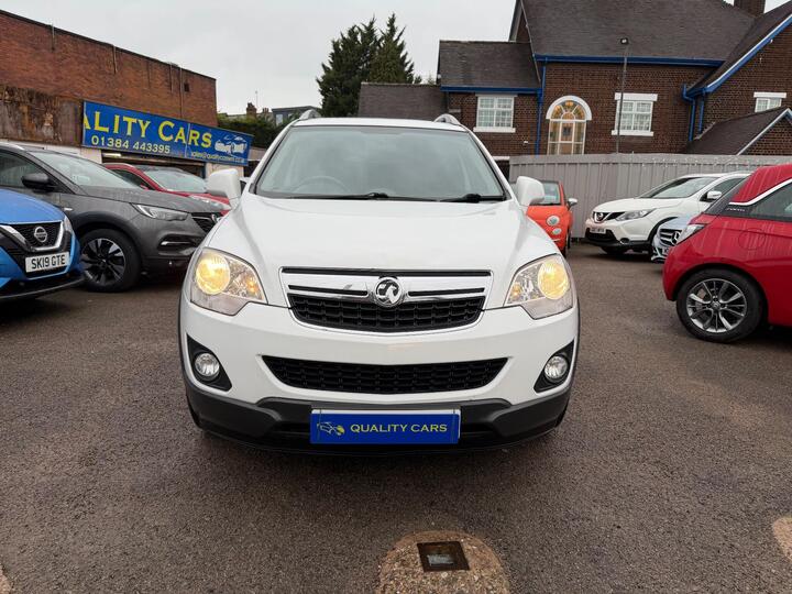 Vauxhall Antara 2.2 CDTi Exclusiv 2WD Euro 5 (s/s) 5dr Vauxhall Antara 2.2 CDTi Exclusiv 2WD Euro 5 (s/s) 5dr