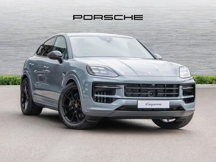 Porsche Cayenne 3.0 V6 E-Hybrid 25.9kWh Black Edition TiptronicS 4WD Euro 6 (s/s) 5dr