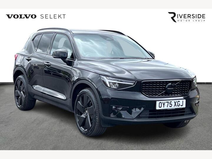 Volvo XC40 2.0 B4 MHEV Plus Black Edition DCT Auto Euro 6 (s/s) 5dr