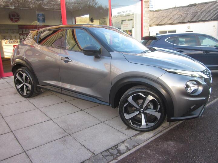 Nissan Juke 1.0 DIG-T Tekna Euro 6 (s/s) 5dr Nissan Juke 1.0 DIG-T Tekna Euro 6 (s/s) 5dr