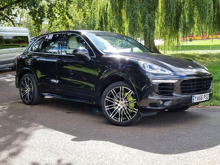 Porsche Cayenne 3.0 V6 E-Hybrid S TiptronicS 4WD Euro 6 (s/s) 5dr