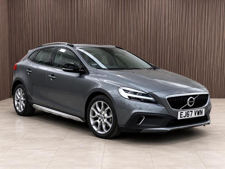 Volvo V40 Cross Country 1.5 T3 Pro Auto Euro 6 (s/s) 5dr Volvo V40 Cross Country 1.5 T3 Pro Auto Euro 6 (s/s) 5dr