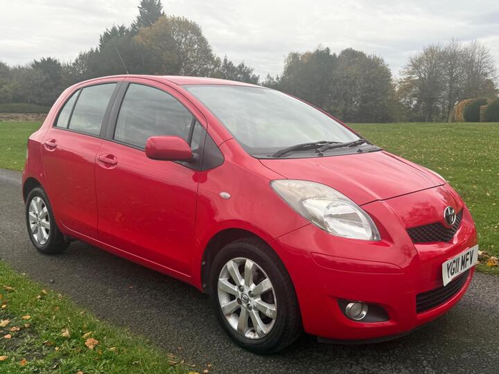 Toyota Yaris 1.33 Dual VVT-i T Spirit Euro 5 (s/s) 5dr
