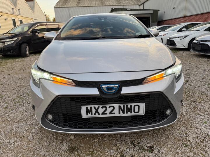 Toyota Corolla 1.8 VVT-h Design Touring Sports CVT Euro 6 (s/s) 5dr Toyota Corolla 1.8 VVT-h Design Touring Sports CVT Euro 6 (s/s) 5dr