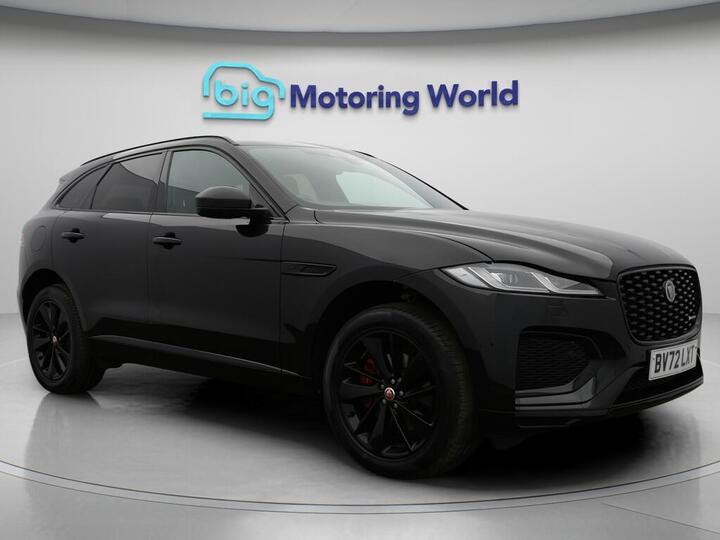 Jaguar F-PACE 2.0 D200 MHEV R-Dynamic Black Auto AWD Euro 6 (s/s) 5dr Jaguar F-PACE 2.0 D200 MHEV R-Dynamic Black Auto AWD Euro 6 (s/s) 5dr