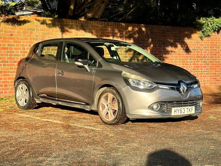 Renault CLIO 1.2 16V Dynamique MediaNav Euro 5 5dr