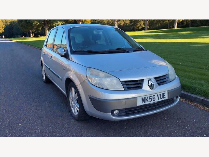 Renault Scenic 1.6 VVT Dynamique 5dr