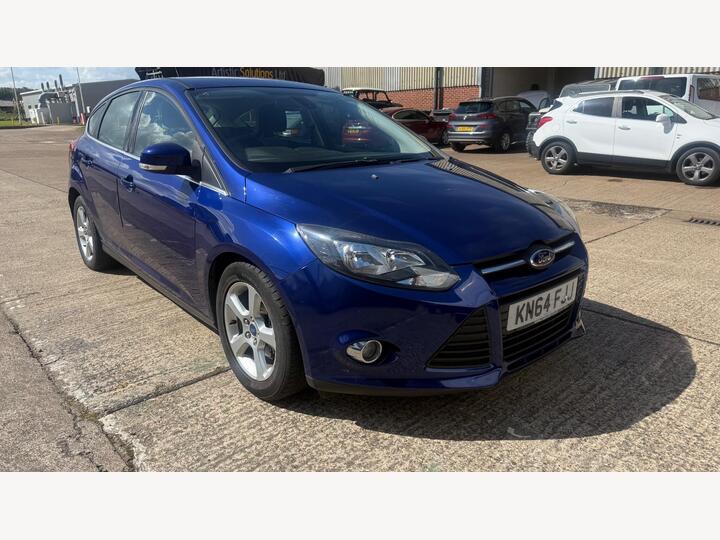 Ford Focus 1.6 Zetec Navigator Powershift Euro 5 5dr