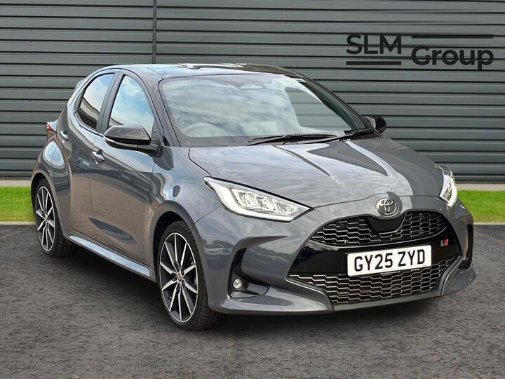 Toyota Yaris 1.5 VVT-h GR SPORT E-CVT Euro 6 (s/s) 5dr