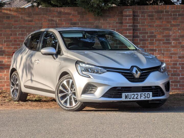 Renault Clio 1.0 TCe Iconic Edition Euro 6 (s/s) 5dr