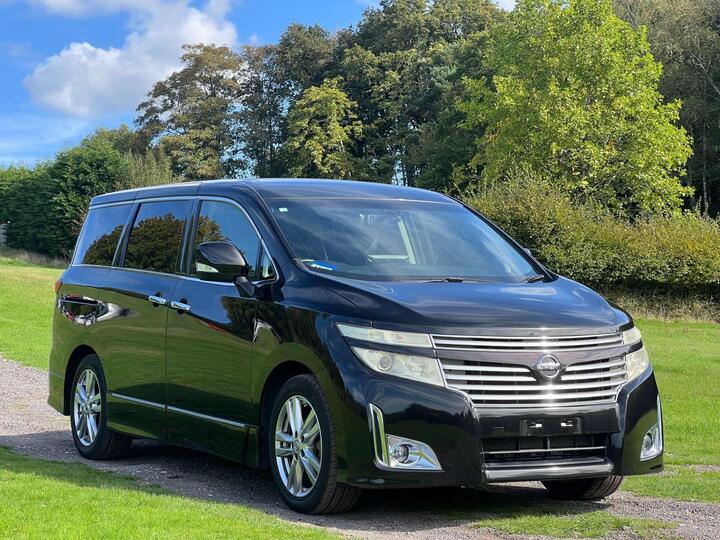 Nissan ELGRAND 2500cc 250 Highway Star 7-seater Nissan ELGRAND 2500cc 250 Highway Star 7-seater
