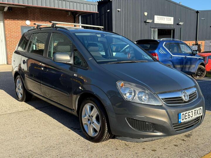 Vauxhall ZAFIRA 1.8 16V Exclusiv Euro 5 5dr Vauxhall ZAFIRA 1.8 16V Exclusiv Euro 5 5dr