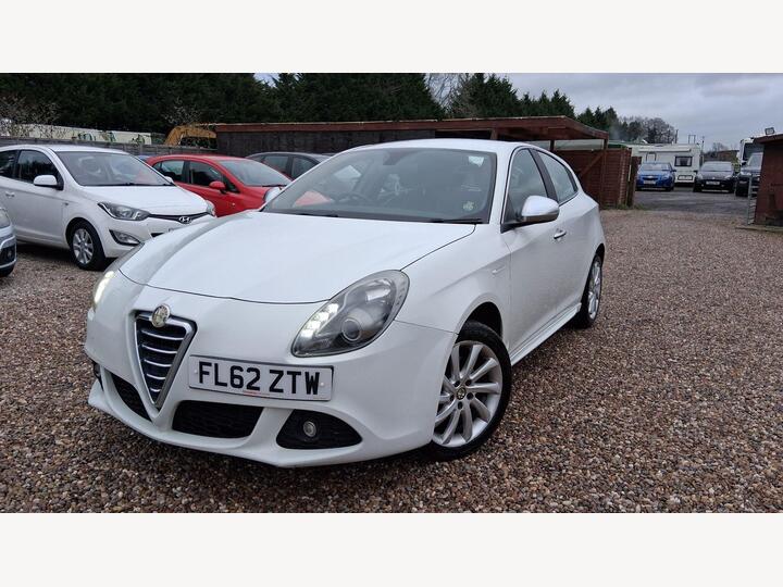 Alfa Romeo Giulietta 2.0 JTDM-2 Veloce Euro 5 (s/s) 5dr