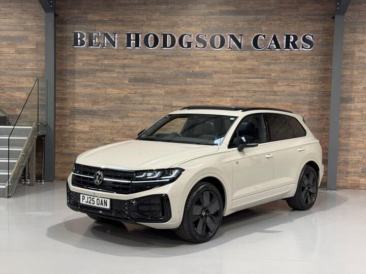 Volkswagen TOUAREG 3.0 TDI V6 Black Edition Tiptronic 4Motion Euro 6 (s/s) 5dr