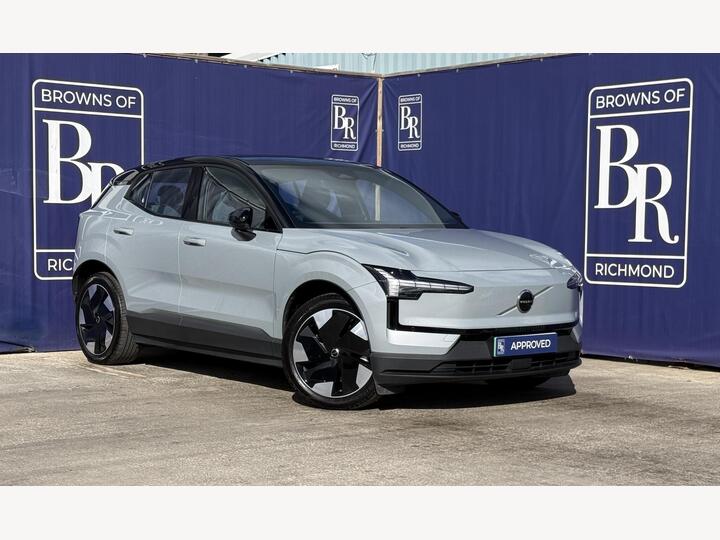 Volvo EX30 Twin Performance 69kWh Plus Auto AWD 5dr