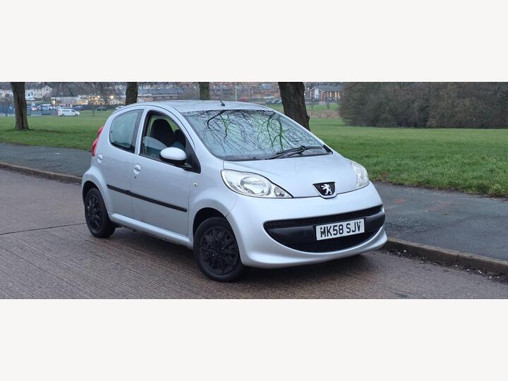 Peugeot 107 1.0 12V Urban Move Euro 4 5dr