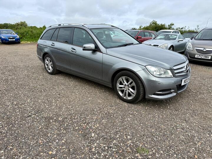 Mercedes-Benz C Class 2.1 C220 CDI BlueEfficiency Executive SE G-Tronic+ Euro 5 (s/s) 5dr