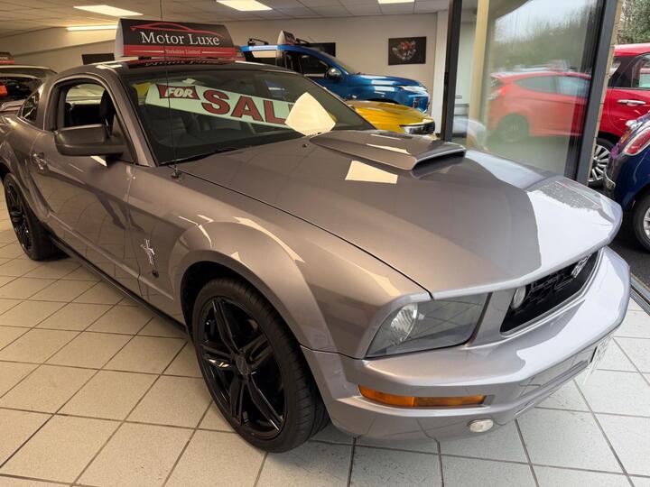 Ford Mustang COUPE 4000cc AUTO Ford Mustang COUPE 4000cc AUTO