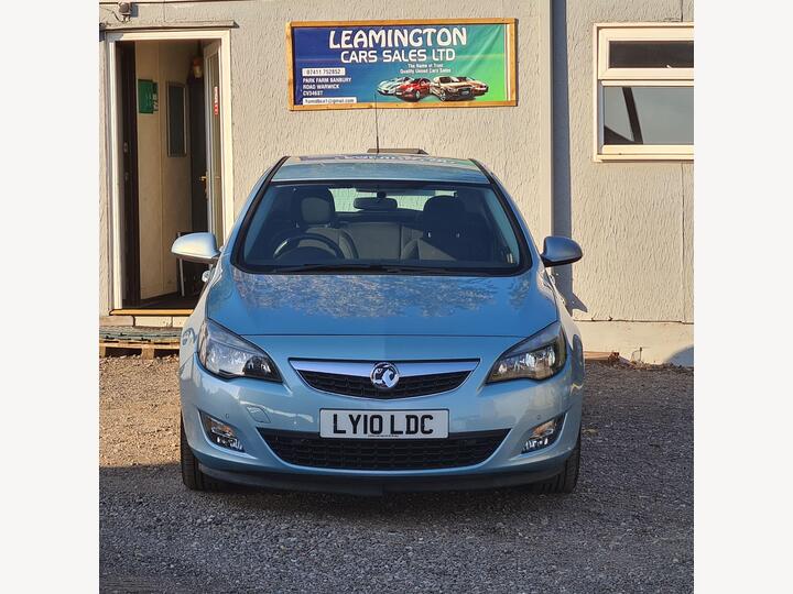 Vauxhall Astra 1.6 16v SRi Auto Euro 5 5dr