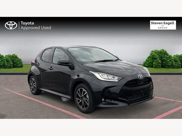 Toyota Yaris 1.5 VVT-h Design E-CVT Euro 6 (s/s) 5dr