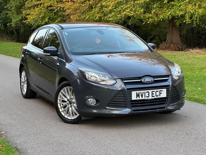 Ford Focus 1.0T EcoBoost Zetec Euro 5 (s/s) 5dr