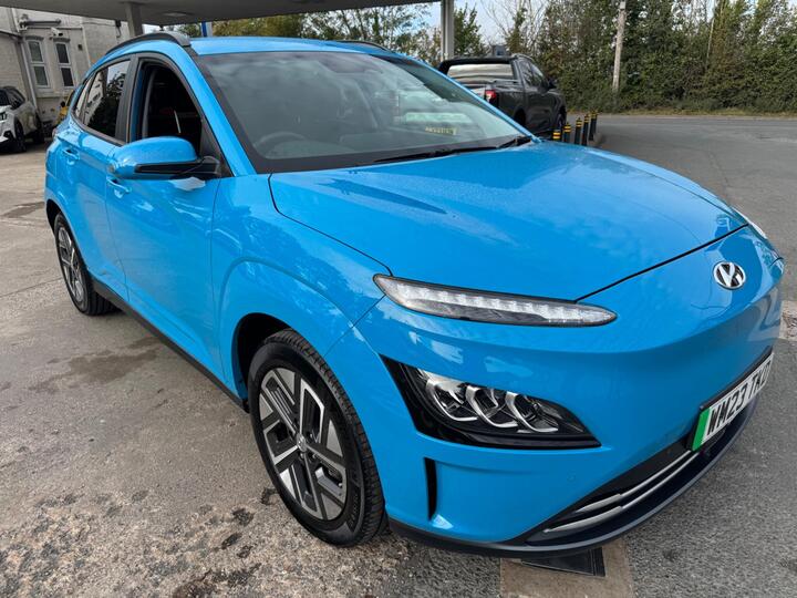 Hyundai KONA 39kWh Premium Auto 5dr (10.5kW Charger)