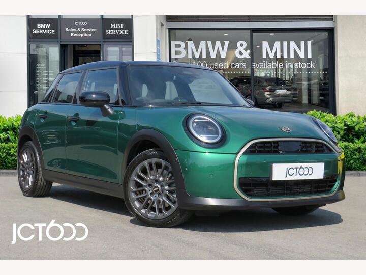 MINI Cooper 1.5C Exclusive Steptronic Euro 6 (s/s) 5dr