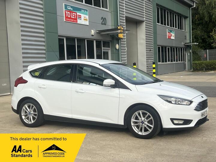 Ford Focus 1.0T EcoBoost Zetec Euro 6 (s/s) 5dr