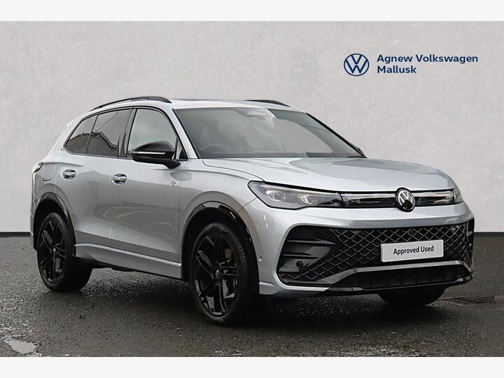 Volkswagen Tiguan 2.0 TDI R-Line DSG Euro 6 (s/s) 5dr Volkswagen Tiguan 2.0 TDI R-Line DSG Euro 6 (s/s) 5dr