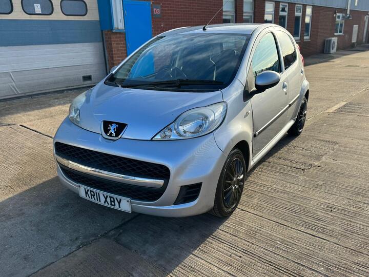 Peugeot 107 1.0 12V Urban Euro 5 5dr