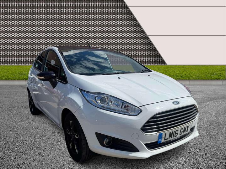Ford FIESTA 1.0T EcoBoost Zetec White Edition Euro 6 (s/s) 5dr